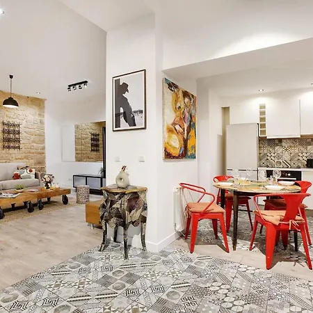 Cosy - 6p-2br - Republique *