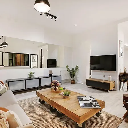 Cosy - 6p-2br - Republique